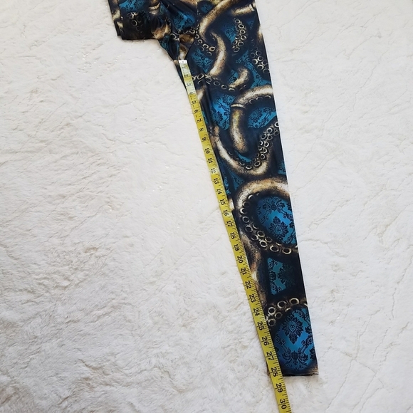 BLACKMILK WALLPAPER KRAKEN HWMF LEGGINGS - LIMITED - Picture 4 of 8